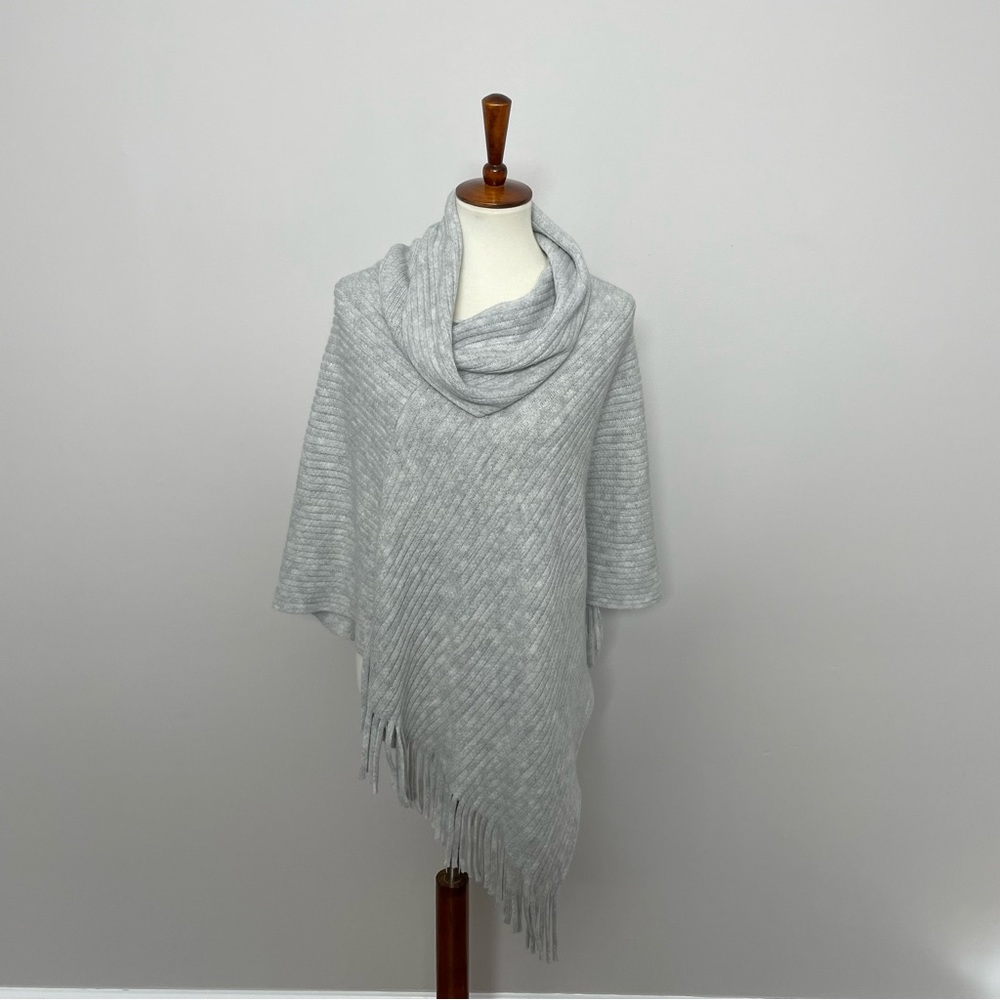 Chicos Poncho Cowl Turtleneck Pullover Fringe Ribbed Soft Cozy Light Grey
